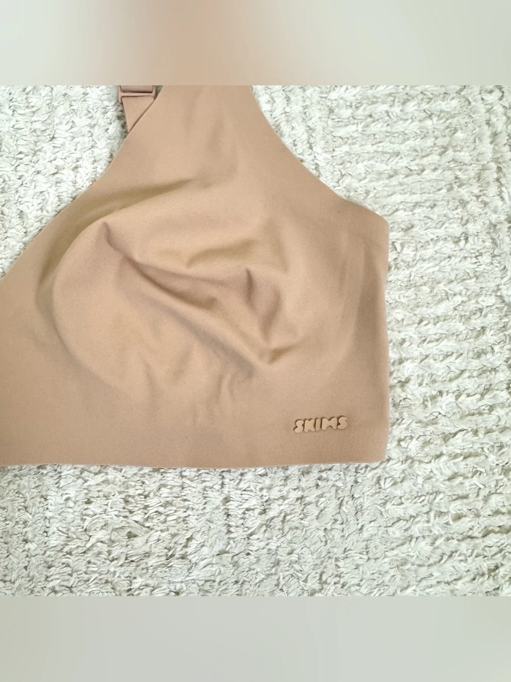 SKIMS Fits Everyone Plunge Triangle Bralette Wireless Seamless Sand Nude Large - Picture 2 of 4